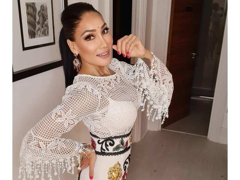 Sofia Hayat is dating an athlete! - Times of India