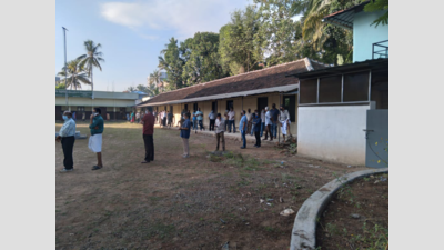 Kerala local body polls phase 2: 5.99% polling recorded in first hour
