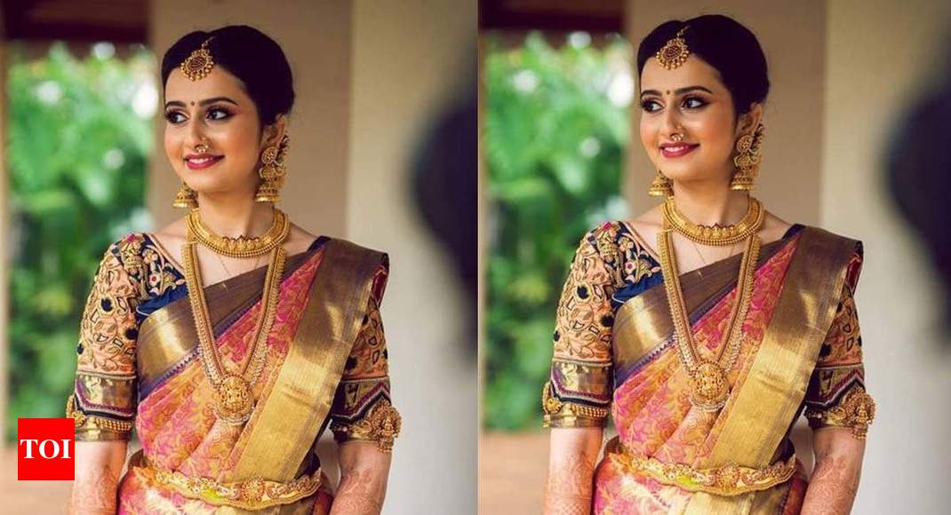 Hairstyles for Saree that you can use this Wedding Season - Baggout