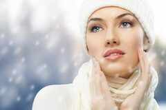 Moisturising ingredients you absolutely must include in your winter skincare routine