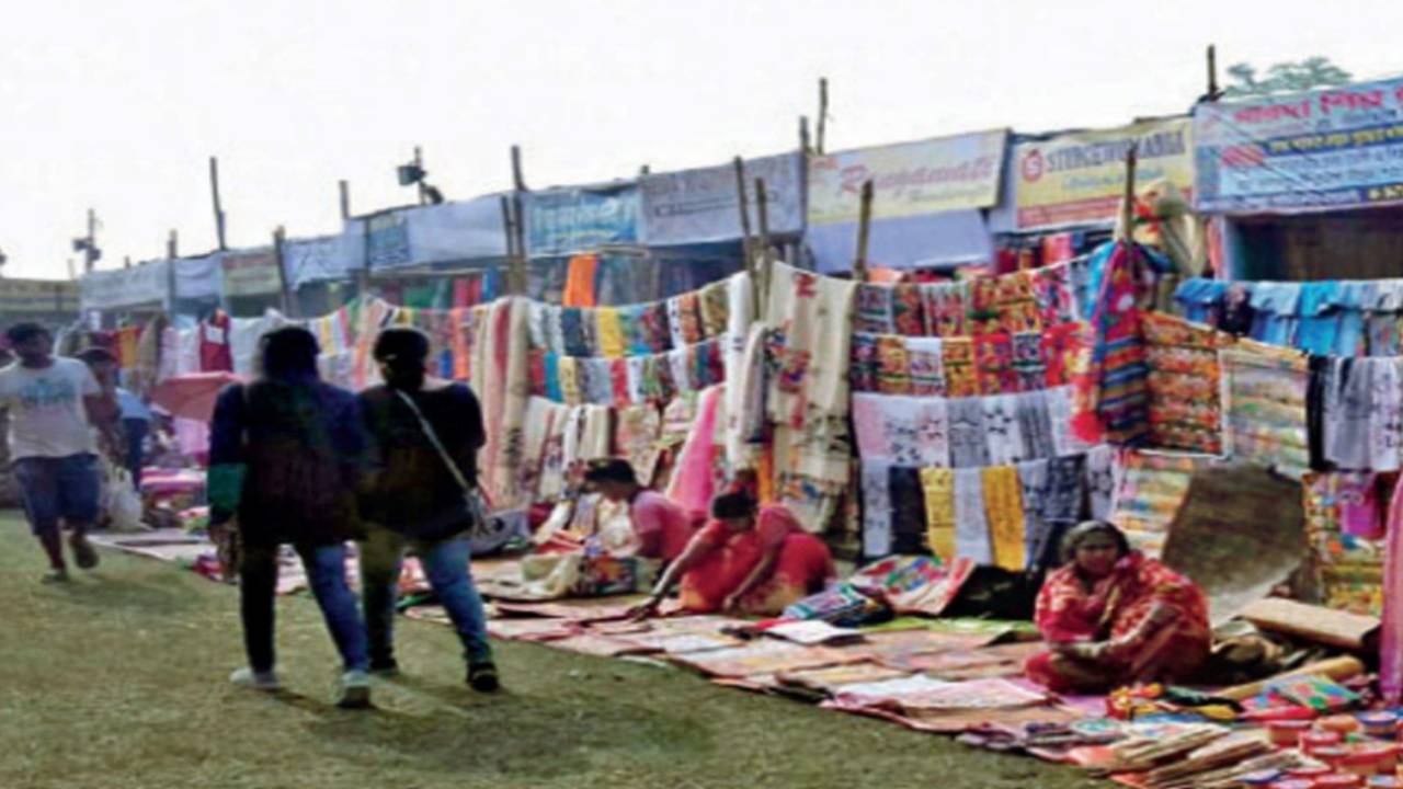 Vertical Shot Of The Poush Mela Tradition That Brings Together People From  Various Parts Of Life Stock Photo - Download Image Now - iStock