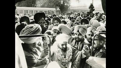 Glorious past, but Shiromani Akali Dal faces serious crisis of identity, popularity & credibility