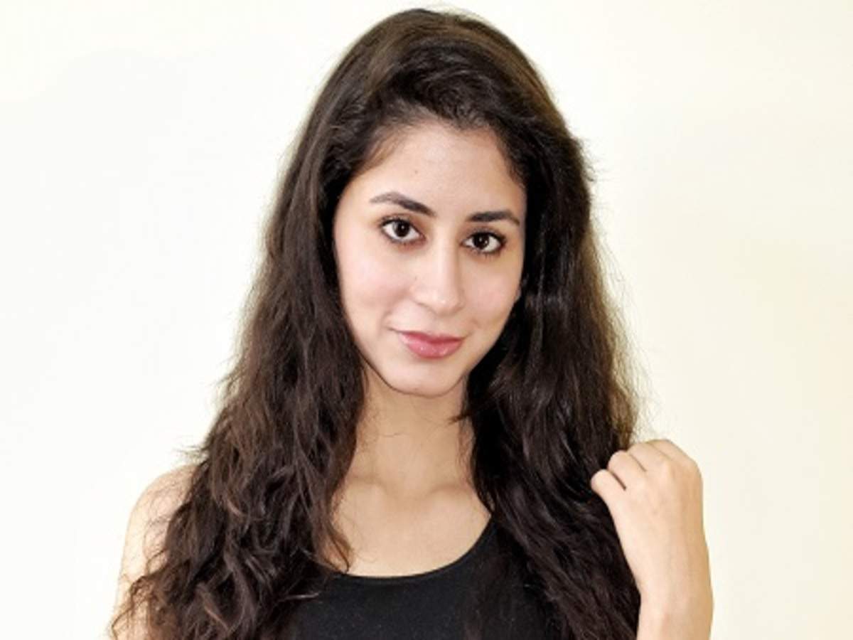 VLCC Femina Miss India Jammu & Kashmir 2020 Ritika Raina Breaks Social  Barriers To Realize Her