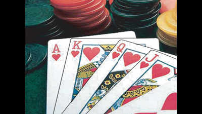 Gambling addict from Bhagalpur loses wife in game to friends