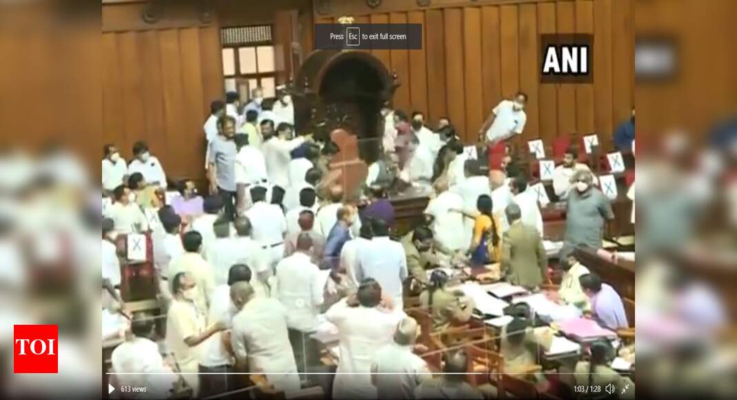 Karnataka: Congress MLCs forcefully remove deputy chairman of the legislative council | India News - Vimarsana News