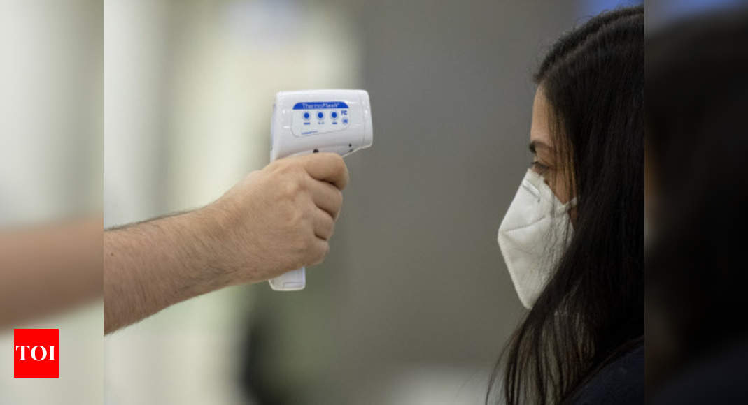 Wearable Smart Thermometer Helps Screen for Virus Infection [video]