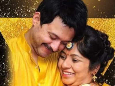 Swwapnil Joshi wishes wife Leena Joshi on their wedding anniversary
