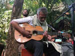 Viral pictures of musical maestro Lucky Ali from Goa
