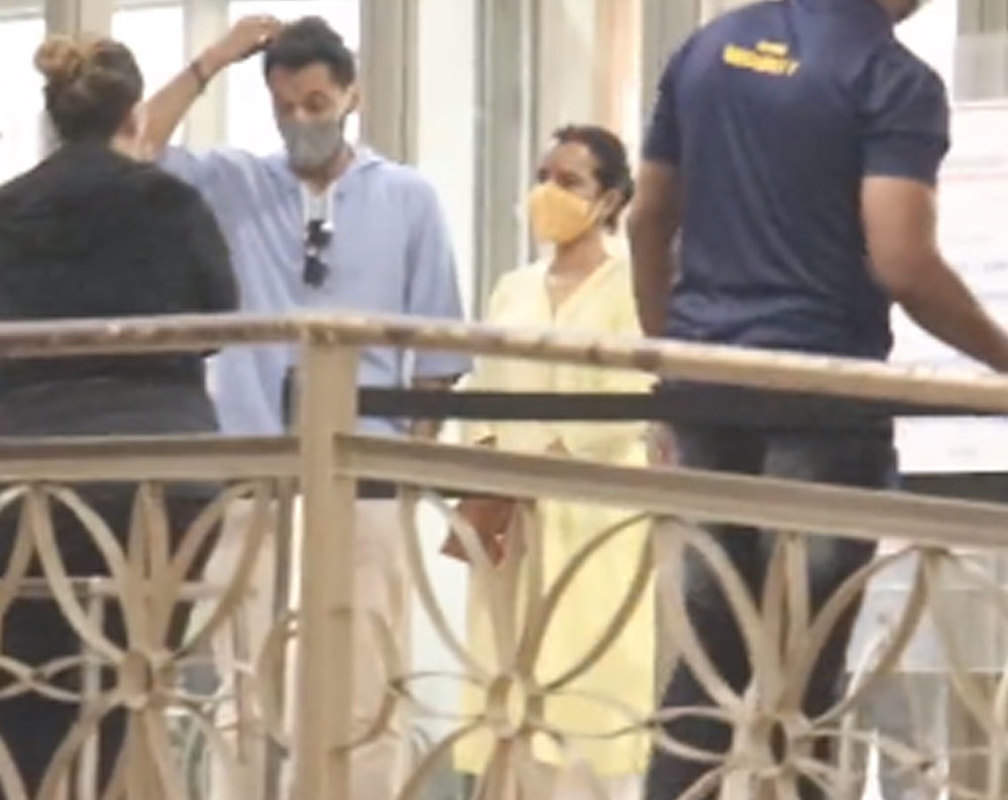 
Newlywed Punit Pathak visits hospital to meet Remo D'Souza

