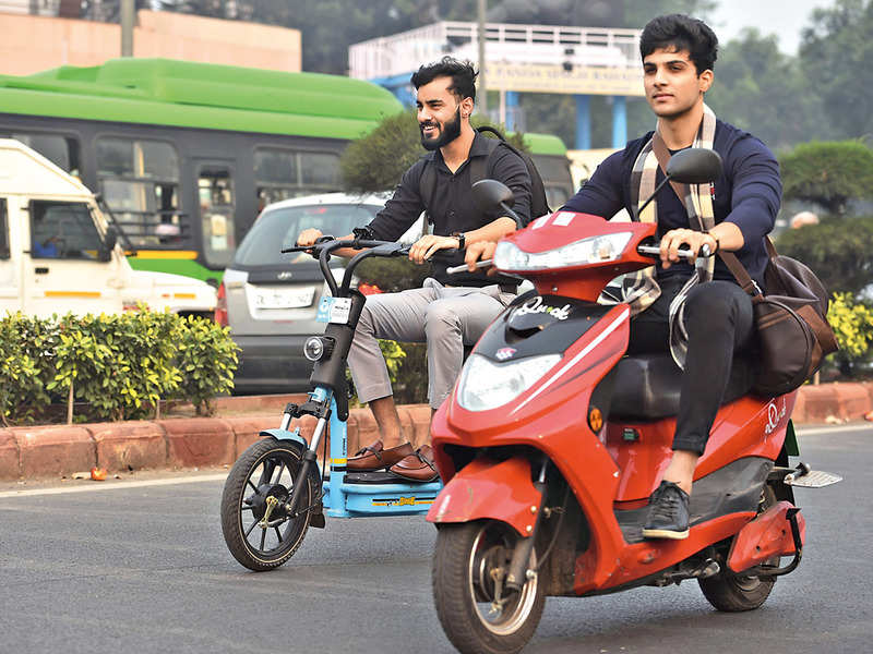 Planning to buy an electric two-wheeler? Weigh in pros and cons - Times of  India