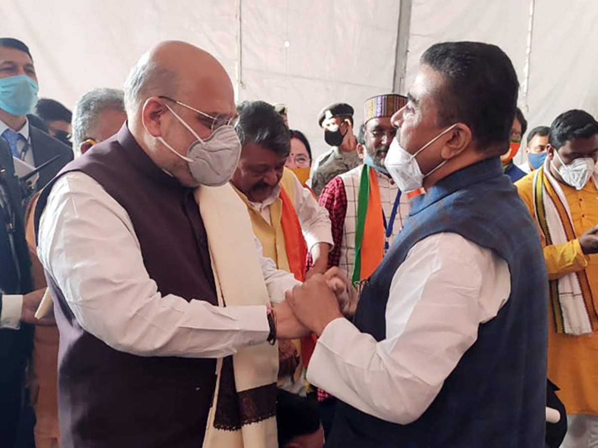 Former Tmc Leader Suvendu Adhikari Joins Bjp At Amit Shah S Rally India News Times Of India