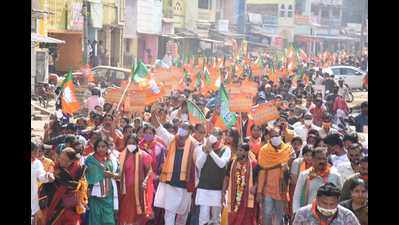 Odisha: BJP begins 'padyatra' demanding CBI probe in Nayagarh girl murder case