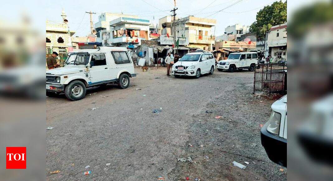 Two killed in clash over parking bike in narrow lane | Rajkot News - Vimarsana News