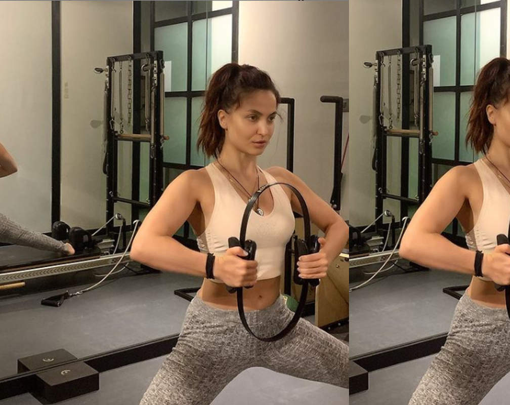 
Elli AvrRam sheds major fitness goals in her latest picture! Check out here
