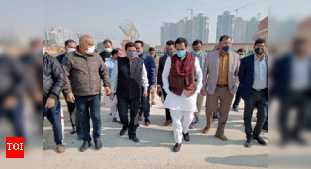 Noida: MLA Pankaj Singh reviews civic, horticulture work in 7x sectors | Noida News - Vimarsana News