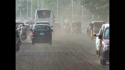 Chennai: Dust on Kamarajar Salai irks commuters