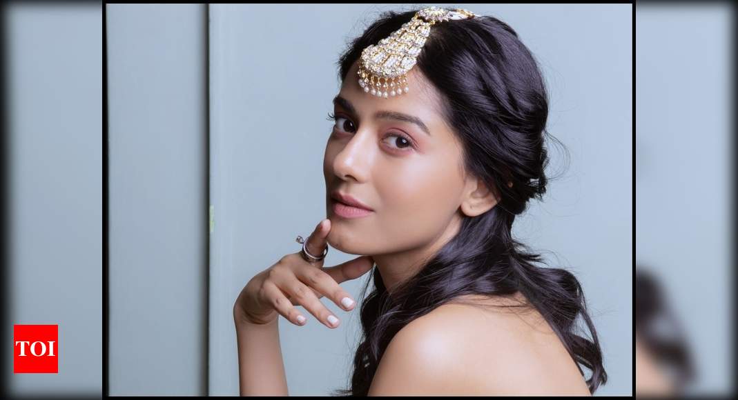 #Goodbye2020! Amrita Rao My resolution for 2021 is to balance between becoming the best mom and the best actress Hindi Movie News photo