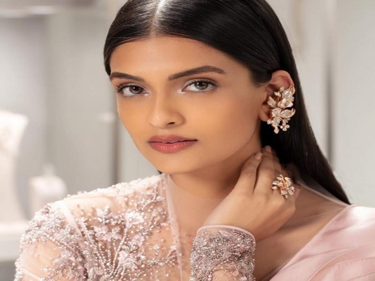 VLCC Femina Miss India Madhya Pradesh 2020 Rudrapriya Yadav
