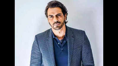 NCB questions Arjun Rampal on painkillers seized from his flat