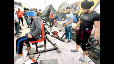 After free gym at Singhu border, request for bodybuilding match