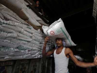 Larger crop, lack of rupees curb Iran's record Indian sugar appetite