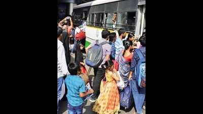Telangana: 1,800 special buses to clear Sankranti rush
