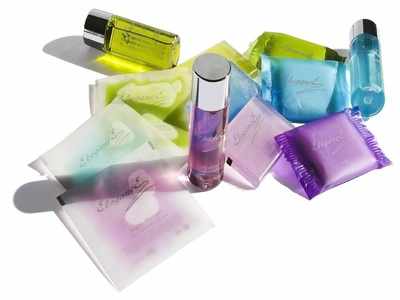 Pocket perfume for women: Compact, easy to handle & use