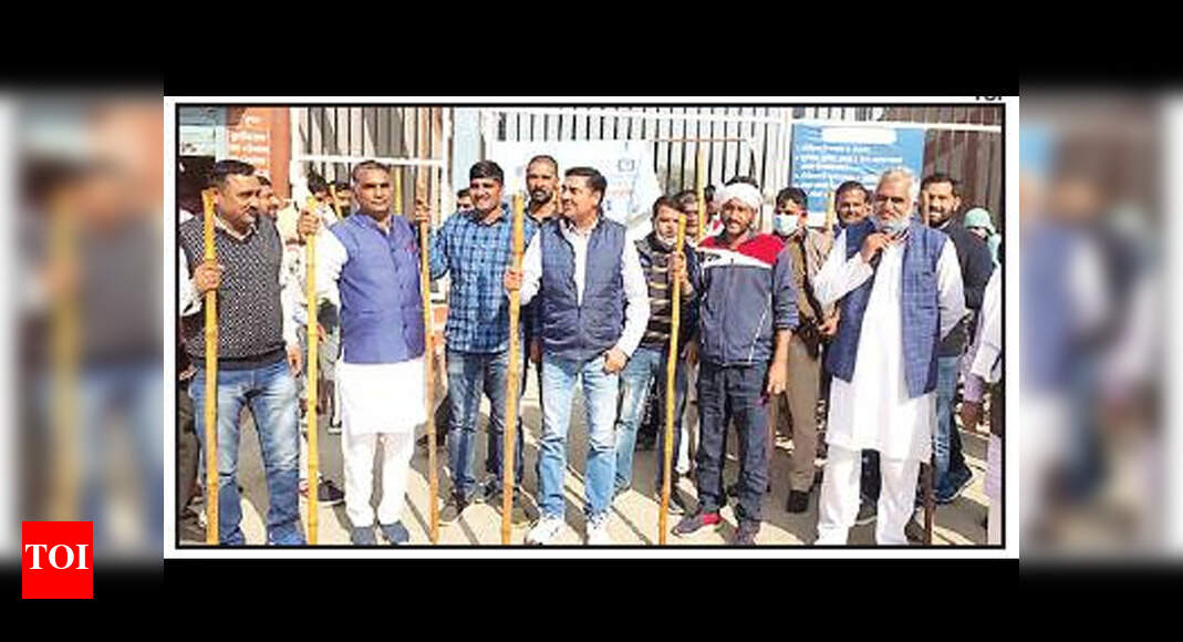 Alwar: MLA reaches stadium with lathi for duel with BJP neta | Jaipur ...