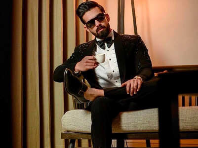 Pandemic wedding outfits ideas for stylish grooms