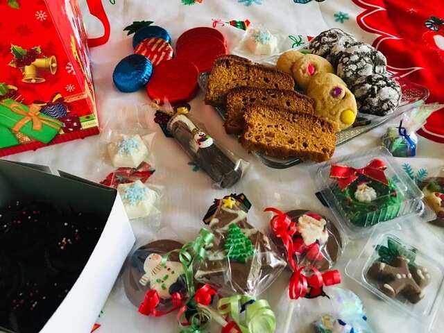 Christmas 2020: How to download and send WhatsApp Stickers Christmas 2020: How to download and send WhatsApp Stickers