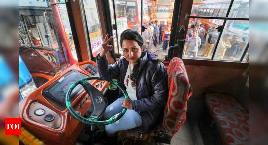J&K’s first woman bus driver makes her debut, ignores stares | India