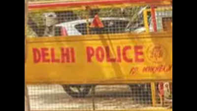 Traffic cop dragged 500m by errant driver in north Delhi