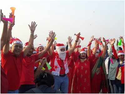 Mumbai laughter club rings in Christmas with some ho, ho, ho laughter!