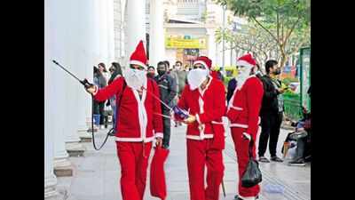 With Covid-19 prep and winter discounts, markets in Delhi gear up for festive rush