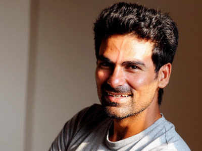 This series is a contest between India's batting and Australia's bowling, feels Kaif