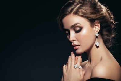 Earrings - Jewellery Collection