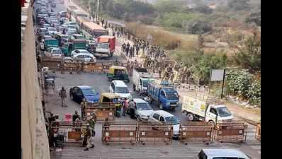 Farmers block Delhi-Meerut Expressway again, give government 10 days on laws
