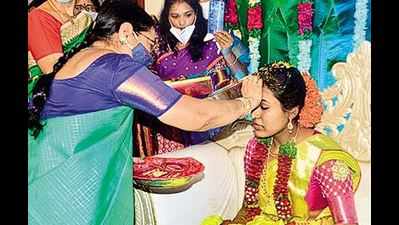 KCR’s adopted daughter to tie the knot today