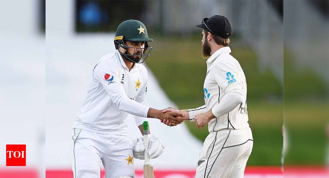1st Test: Pakistan out for 239 after Faheem Ashraf frustrates New Zealand attack - Times of India