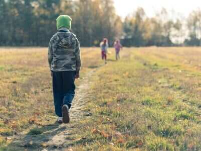 Children belonging to these zodiac signs find it hard to open up