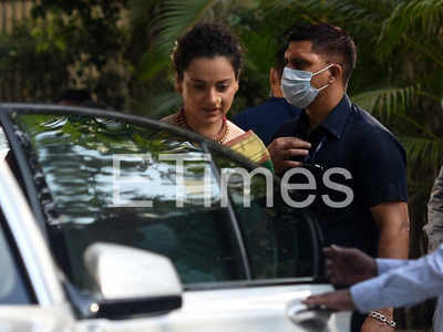 Exclusive photos: Kangana Ranaut snapped in a stunning traditional avatar outside her Khar residence