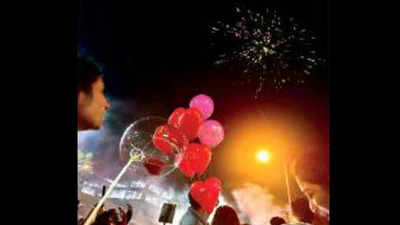 Gujaratis to throng watering holes for New Year’s
