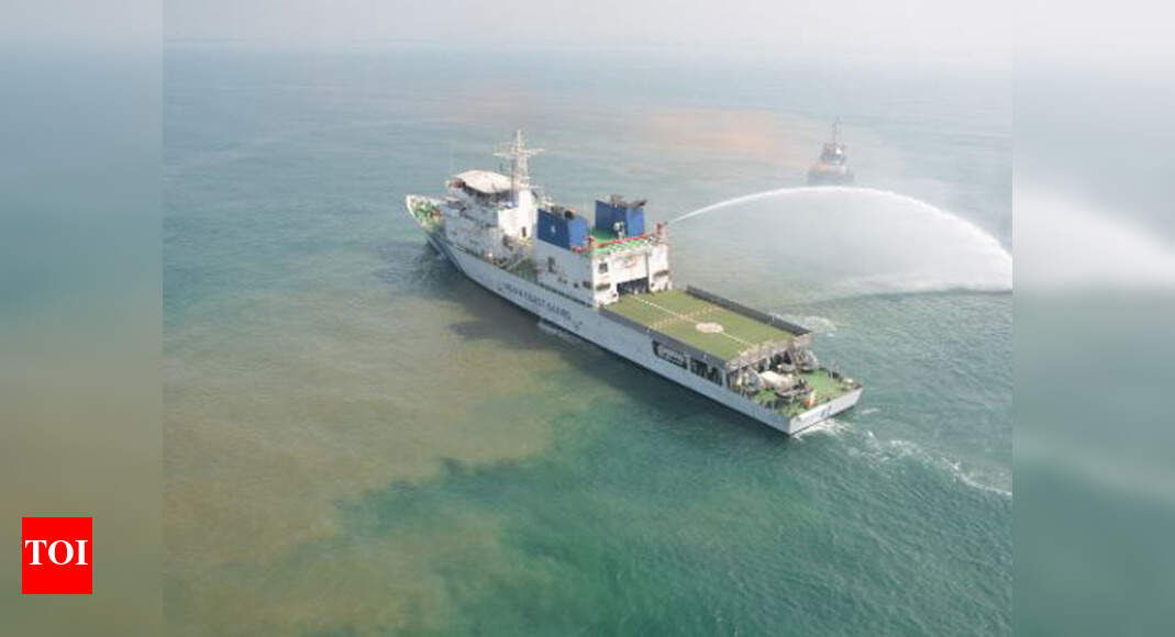 Karnataka: Coast Guard simulates mass rescue operation off Mangaluru ...