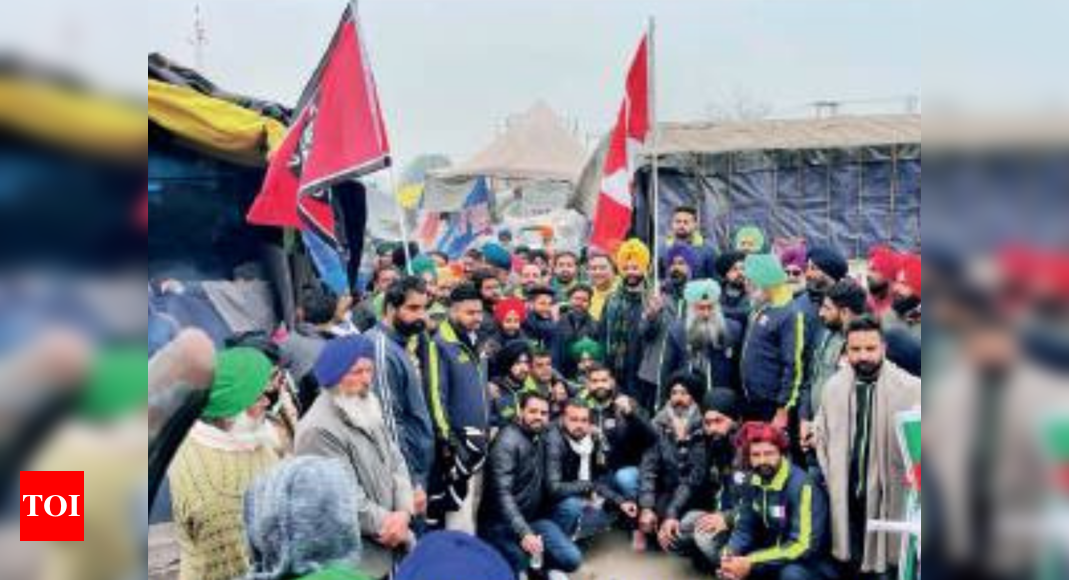 50 NRIs reach Singhu border protest site, offer all help to farmers ...