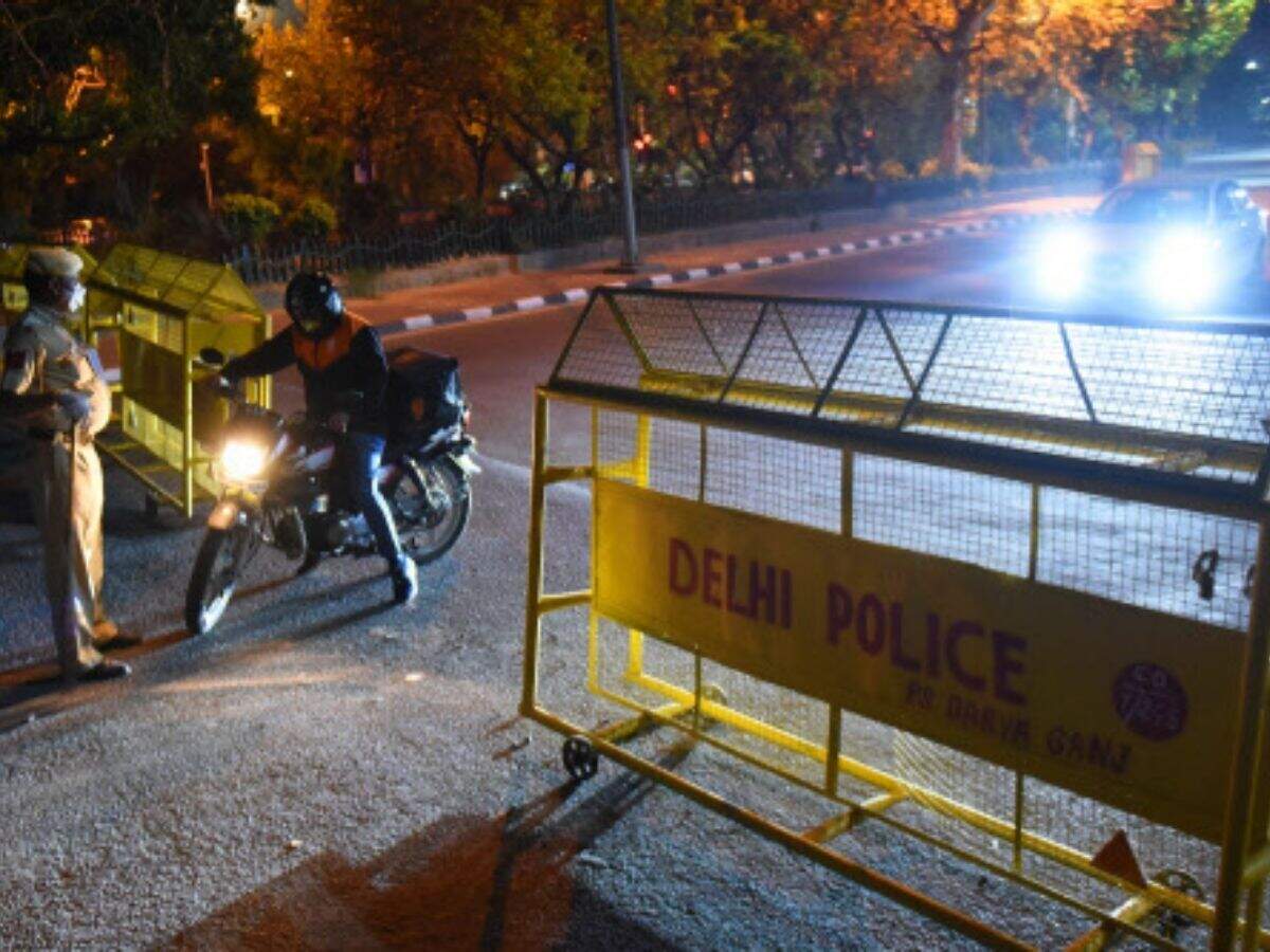 Delhi Night Curfew News Night Curfew In Delhi On Dec 31 And Jan 1 No New Year Celebrations At Public Places Delhi News Times Of India