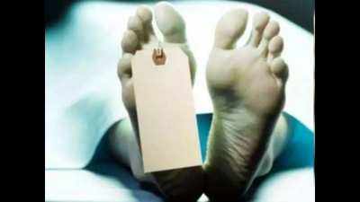 Delhi: Couple dies of suspected asphyxiation
