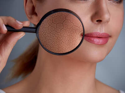 This is how you protect your skin barrier during winters