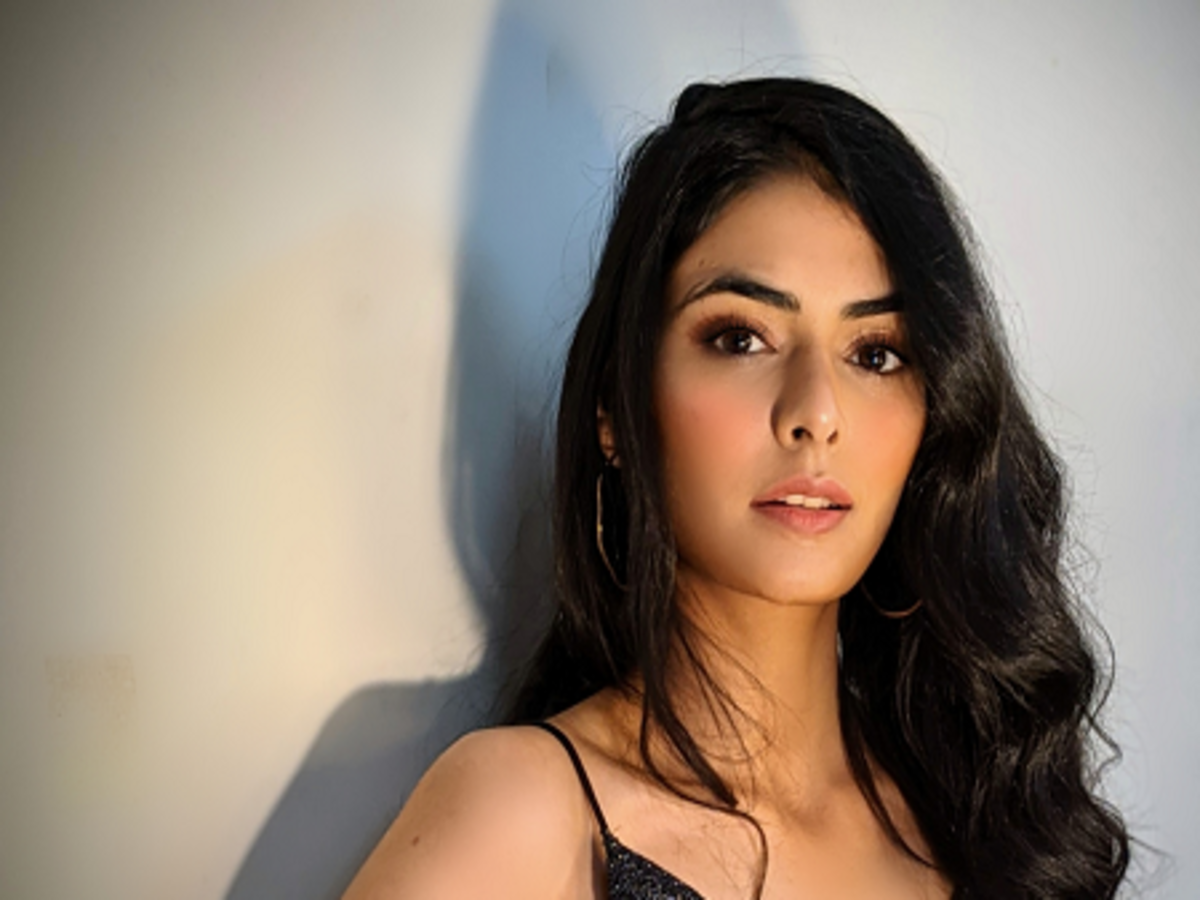 Learn More About VLCC Femina Miss India Uttarakhand 2020 Aishwarya Goel ...