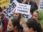 Farmers continue protest amid rain, cold