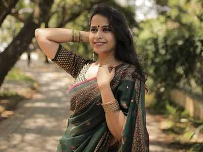 Sadhika Venugopal gets overwhelmed by an anonymous love letter